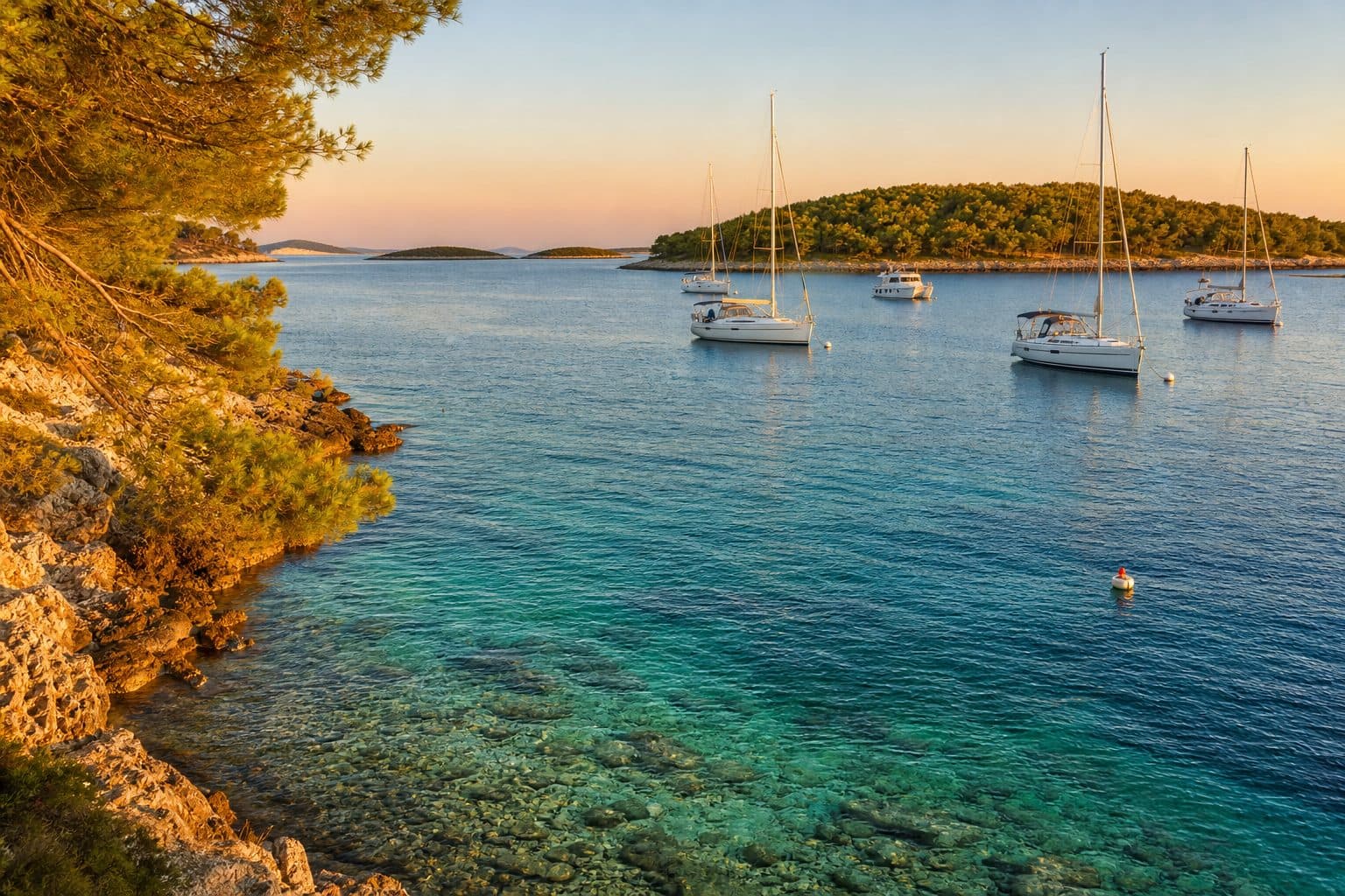 Mouillage de Palmižana dans les îles Pakleni face à Hvar